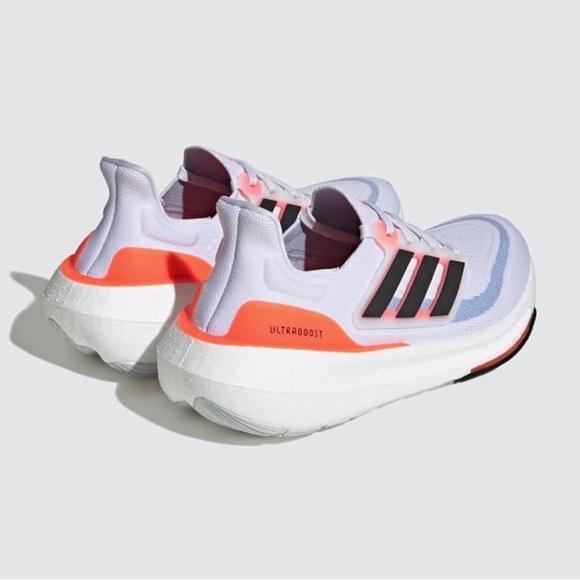 adidas Women’s Ultraboost Light Running Shoe Size 7 - Picture 6 of 8